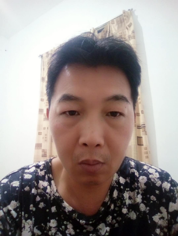 繁华哀伤的第一张照片--顺昌征婚网