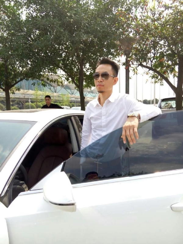 杨岳的第一张照片--顺昌征婚网