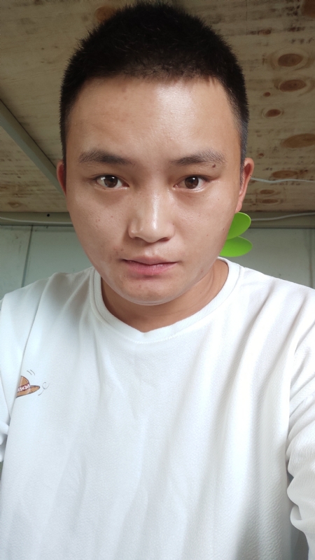 水里面的云呀的第一张照片--顺昌征婚网
