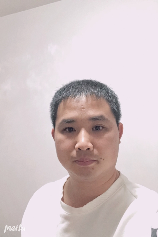 小梁的第一张照片--顺昌征婚网