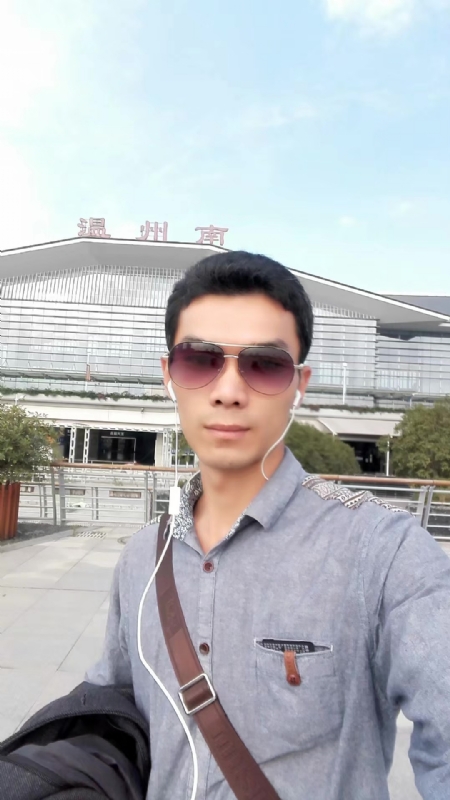 错把真心喂了狗的第三张照片--顺昌征婚网