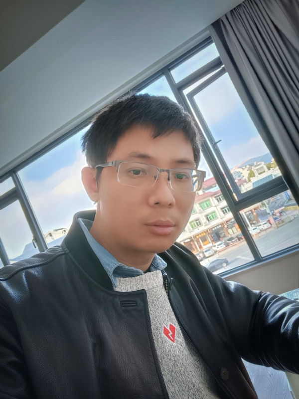 也许只是缺少一个拥抱的第二张照片--顺昌征婚网