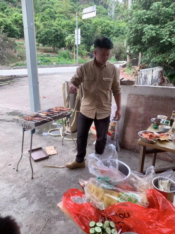 你黑我哟的第一张照片--顺昌征婚网