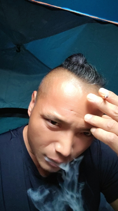 伯爵的第四张照片--顺昌征婚网